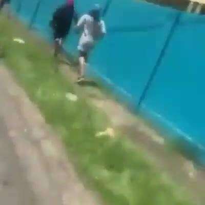 Enmascarados disparan con pistolas de gotcha a escuela de Caguas