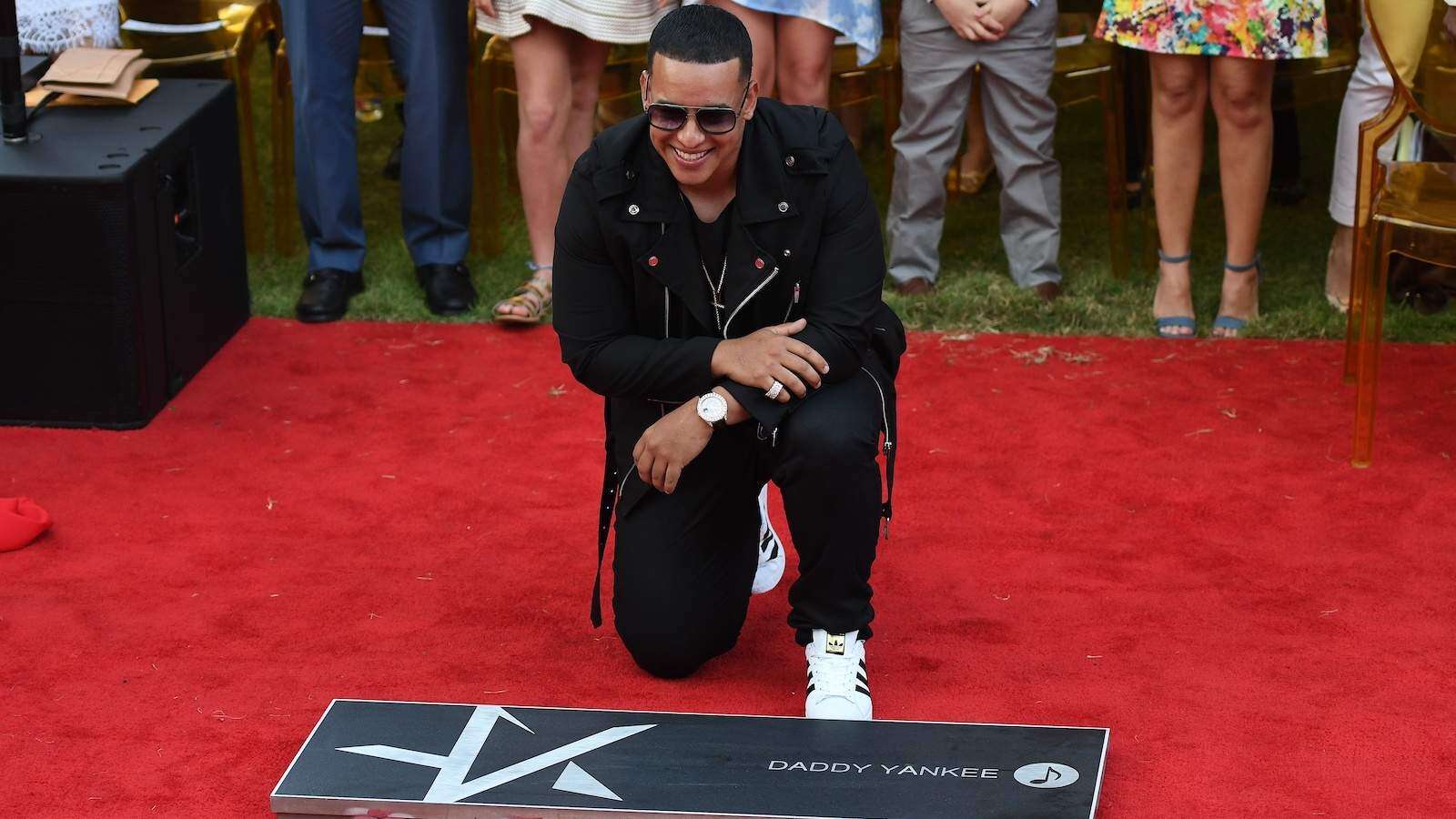 Daddy Yankee dedica su nominación a las mujeres con cáncer
