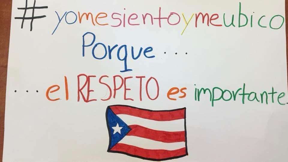 Estudiantes muestran apoyo por maestro despedido por Educación