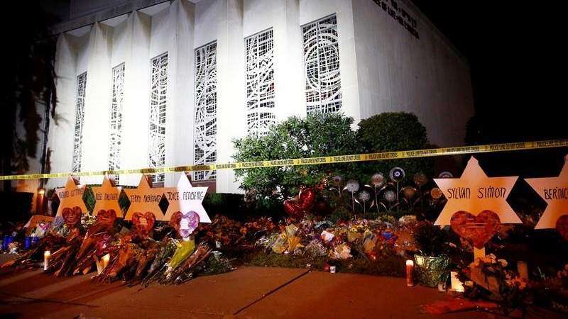 Radican 44 cargos contra asesino de judíos en Pittsburg