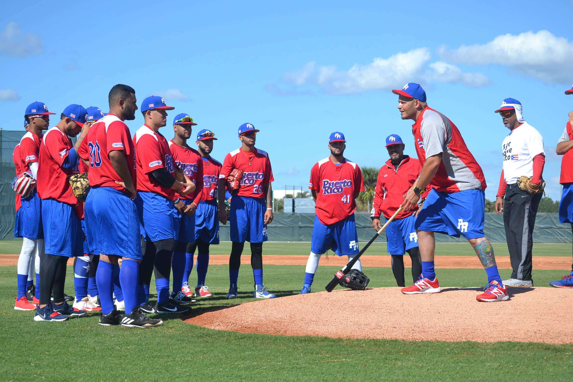 Contento Molina con la unidad del equipo Sub 23