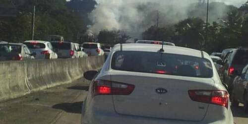 Cierran carril en el Expreso 52