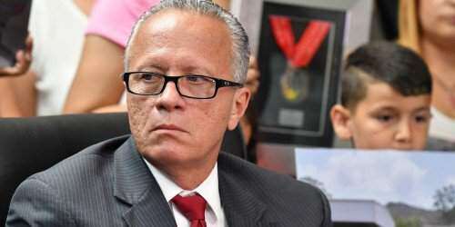 Llueven críticas por petición de alcalde para resucitar el IVA
