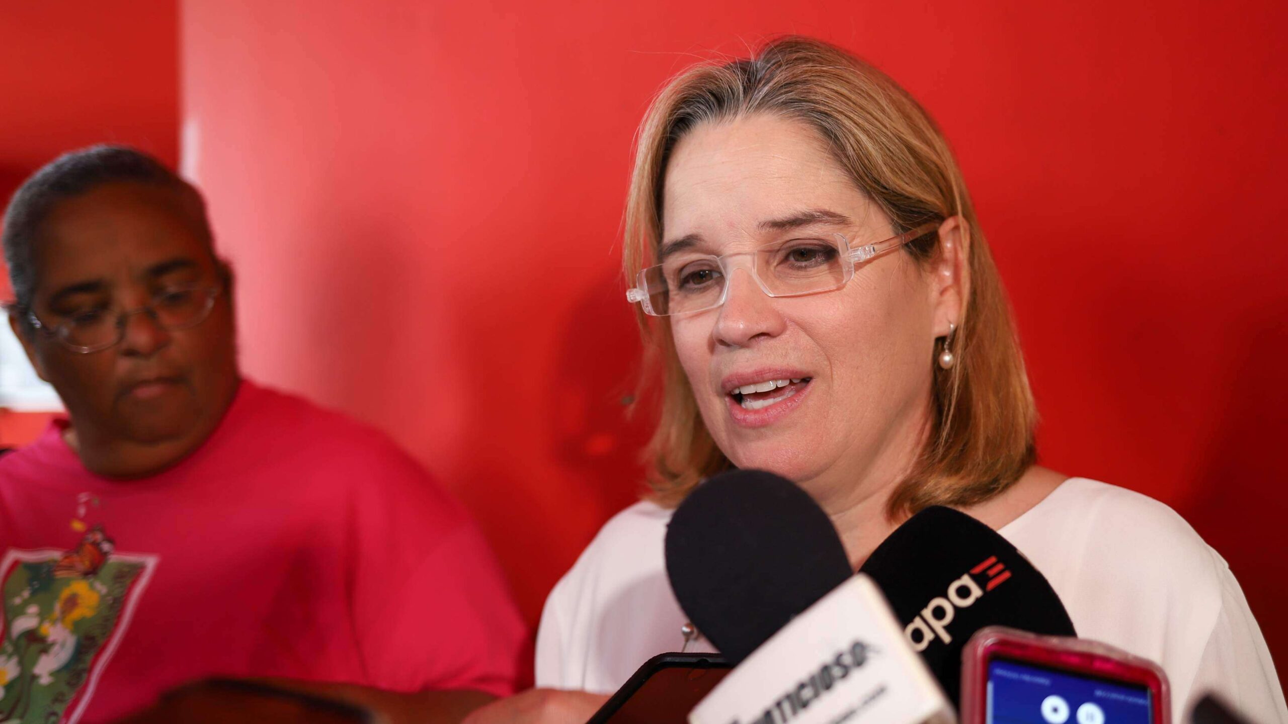 Lectores no apoyan ningún candidato a la gobernación del PPD
