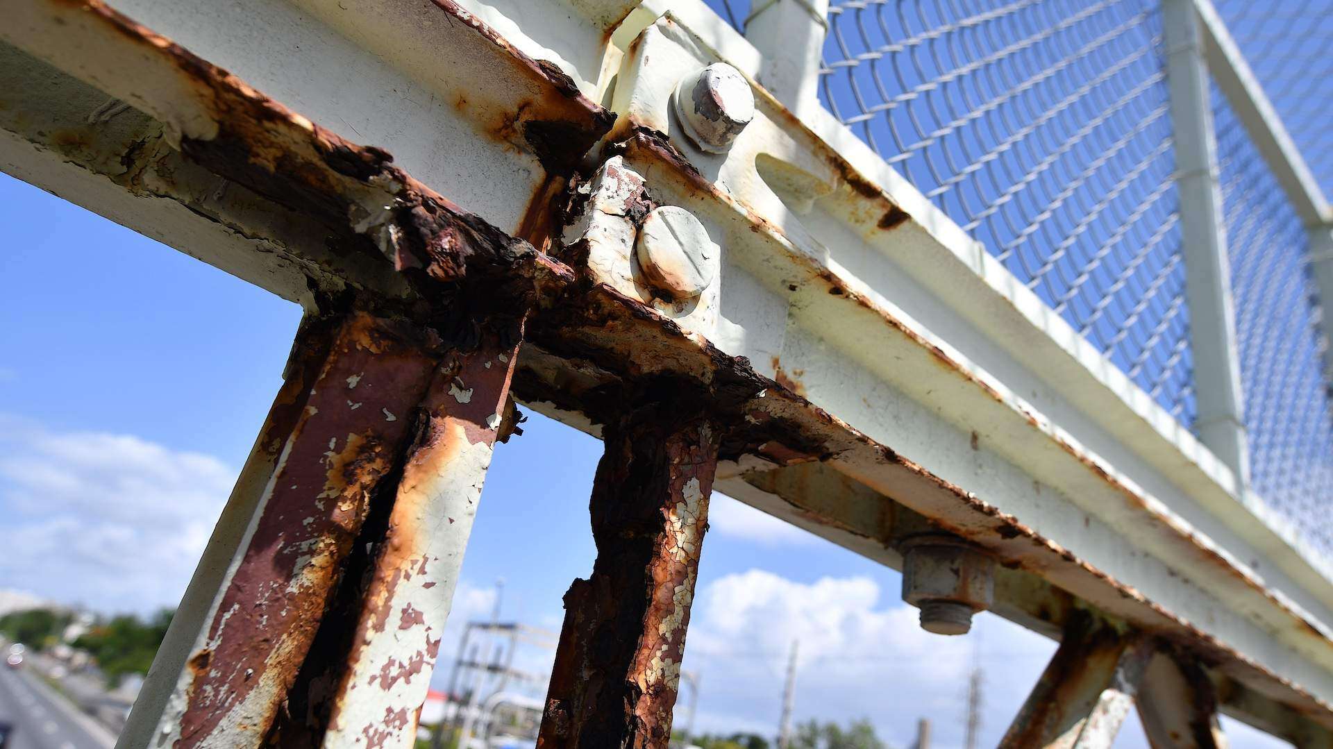 Solicitan investigación federal por tardía reparación de puentes