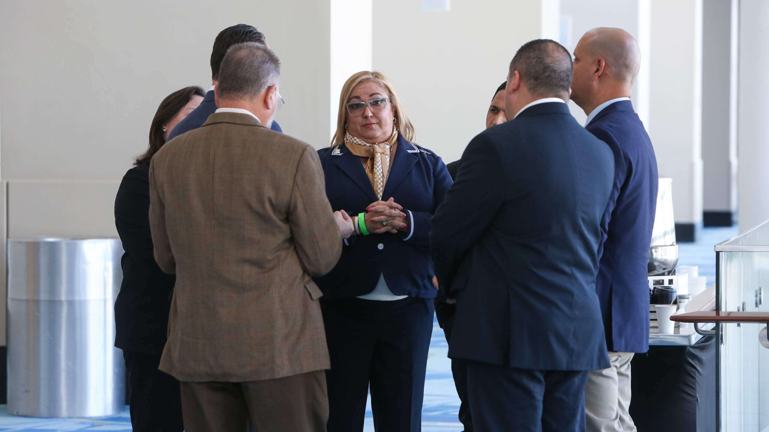 Legisladores levantan la mano contra la Junta