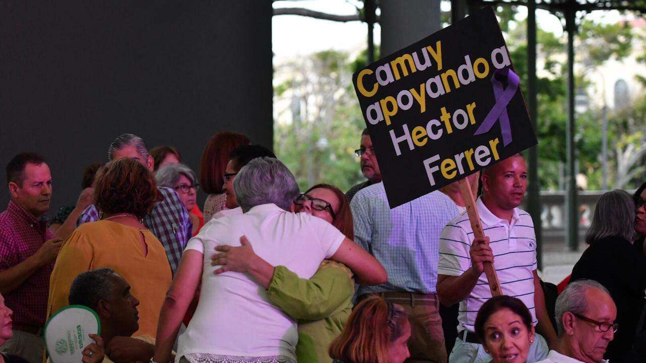 Oración por Héctor Ferrer en el Parque Muñoz Rivera