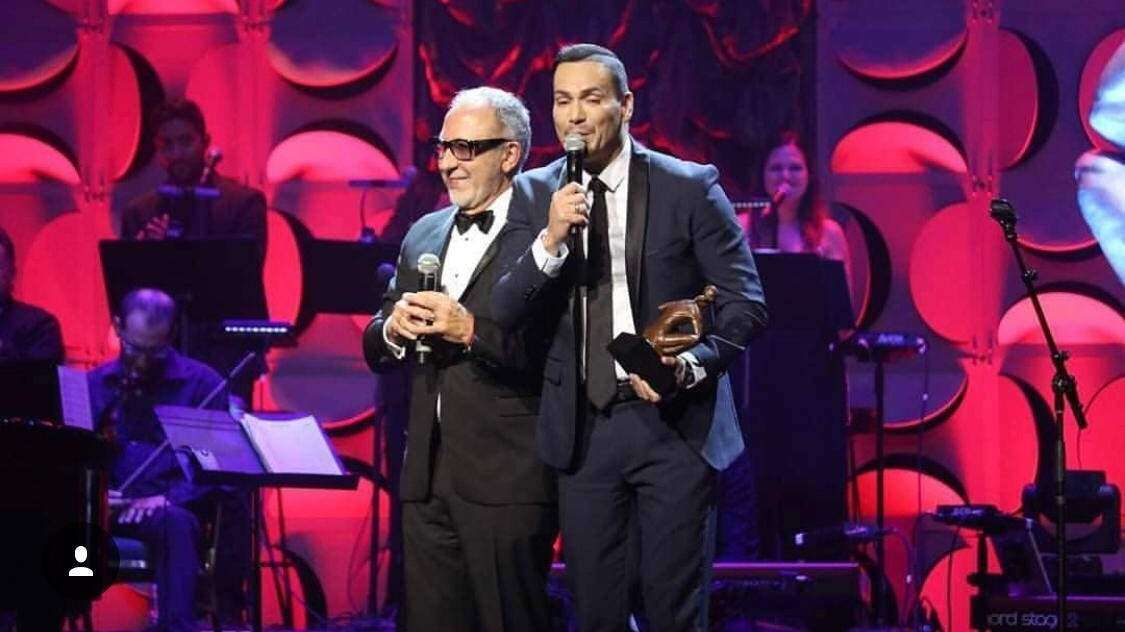 Premian a Víctor Manuelle en su faceta como compositor