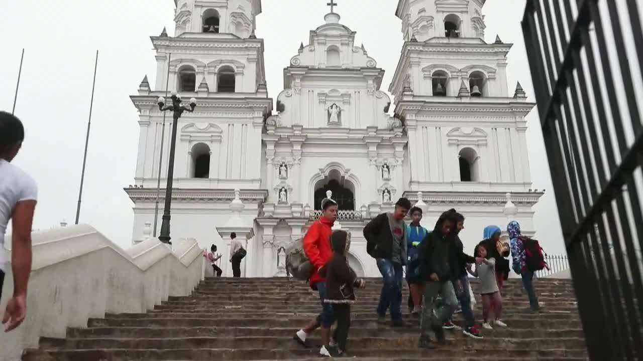 Hondureños continúan hacia Estados Unidos pese a advertencias de Trump