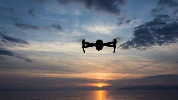 Aprueban reautorización de ley reguladora de drones