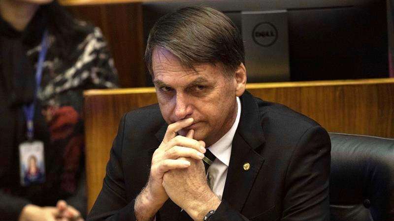 Presidente de Brasil no admitirá ‘esclavos cubanos’ en su país