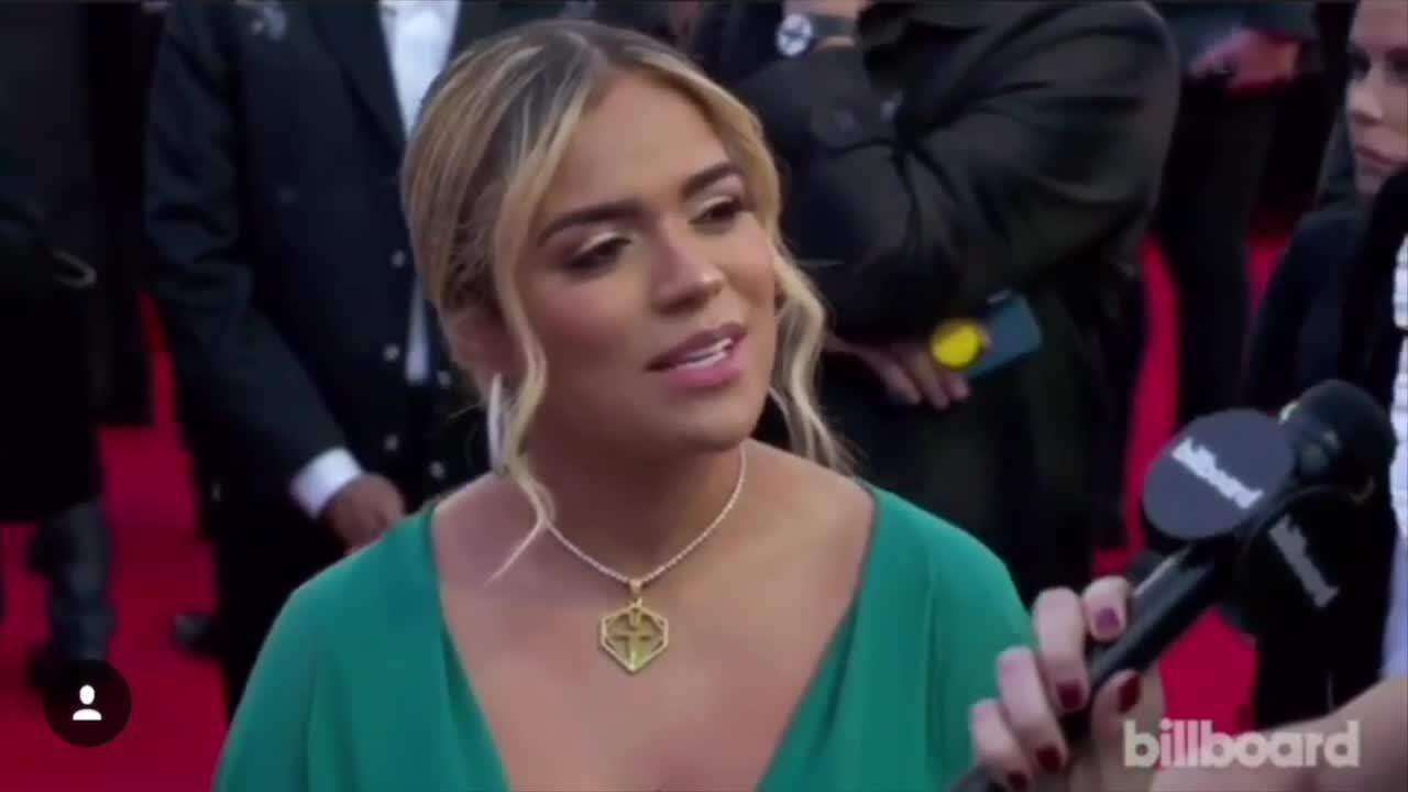 Karol G dice que Anuel AA es su ‘parcero’ nada más