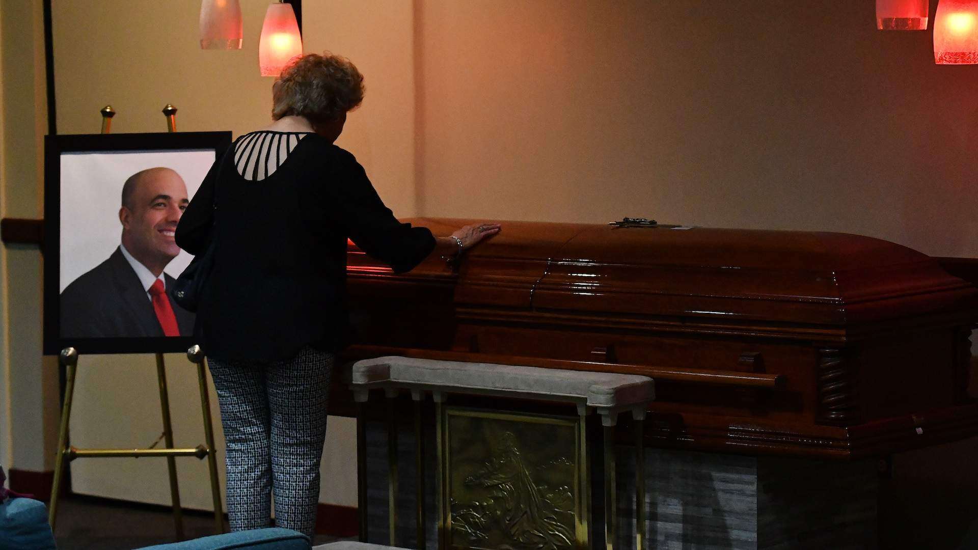 Familiares dan último adiós a Héctor Ferrer Ríos