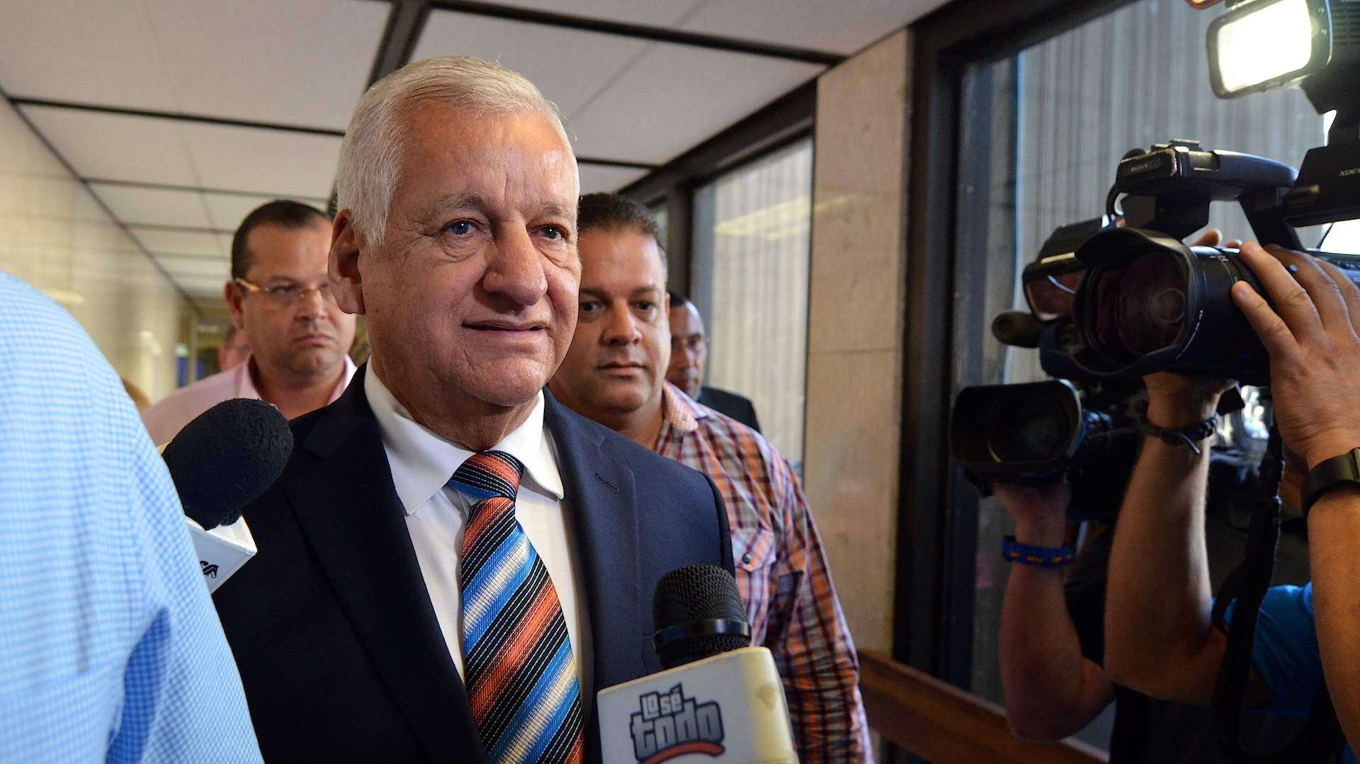 Paralizan juicio contra Héctor O’Neill