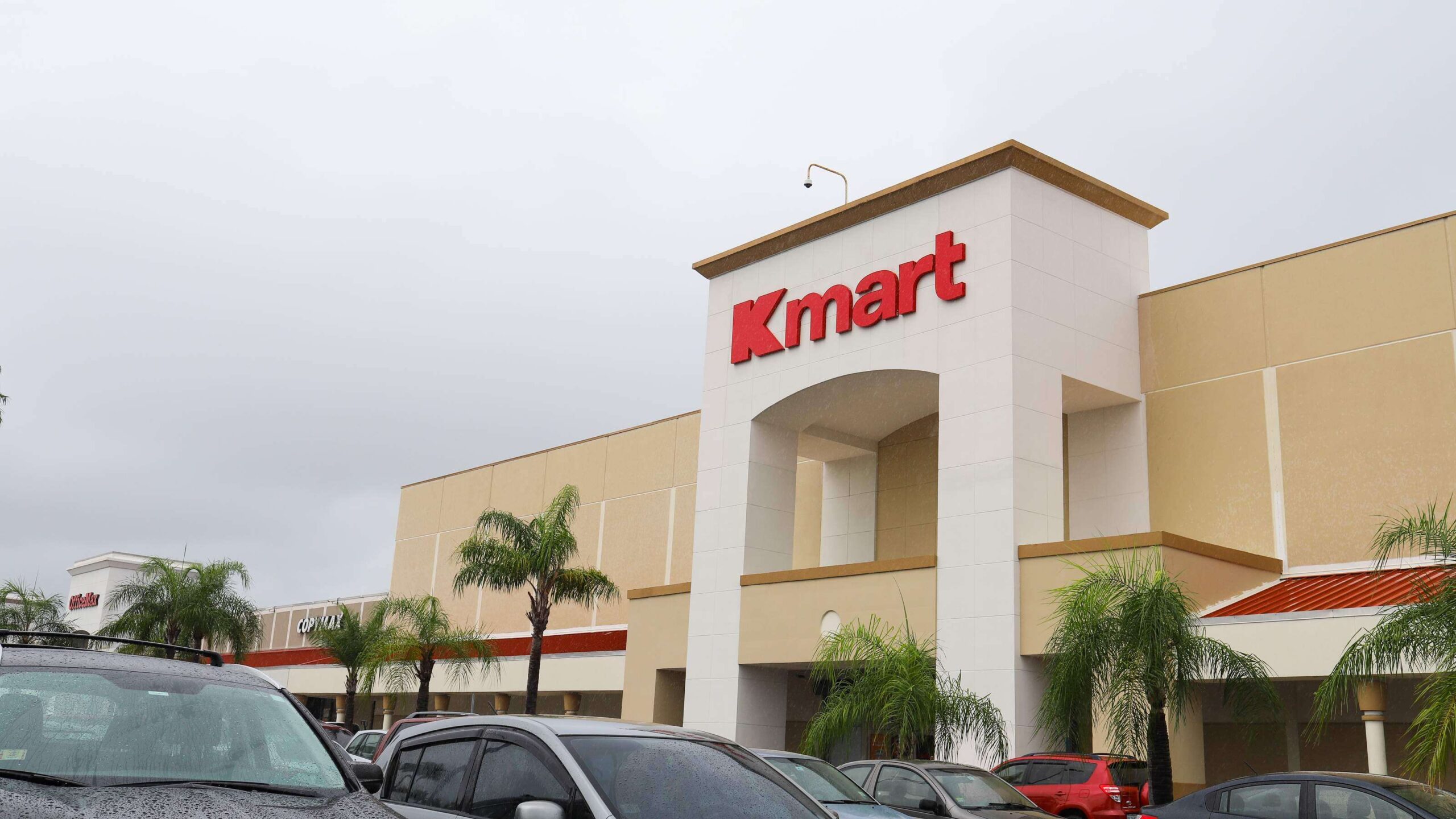 Feria de empleos y servicios para los desplazados de Kmart