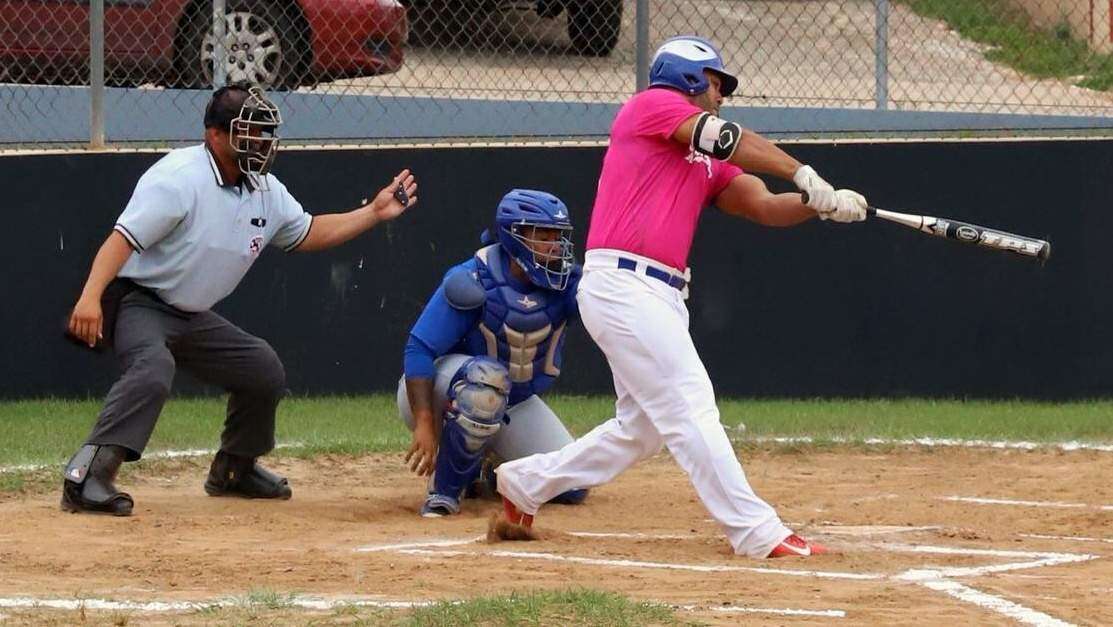Guaynabo se queda solo en el tope del sóftbol