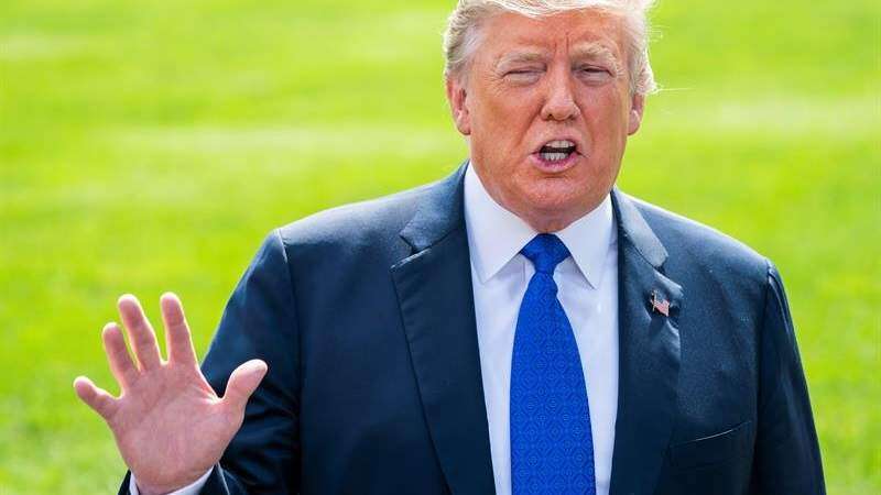 Rastrillar: la solución propuesta por Trump para los fuegos forestales