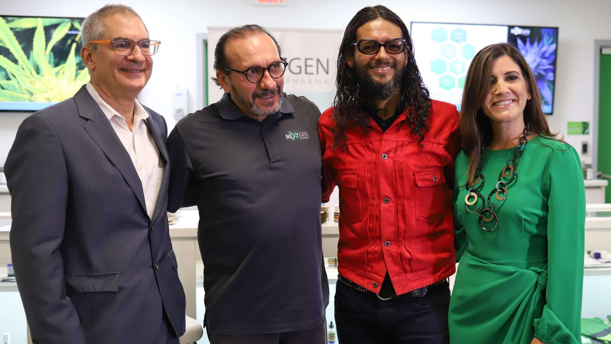 Draco Rosa Holistic llega al mercado del cannabis