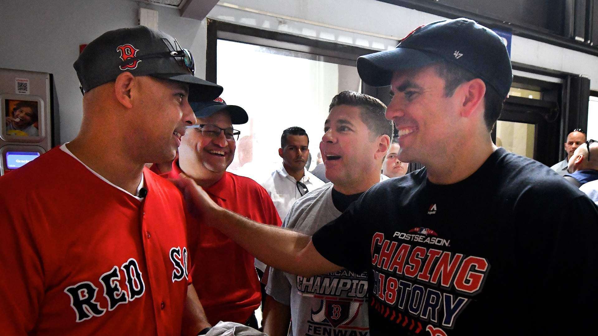 Abuchean al Gobernador durante el recibimiento de los Medias Rojas
