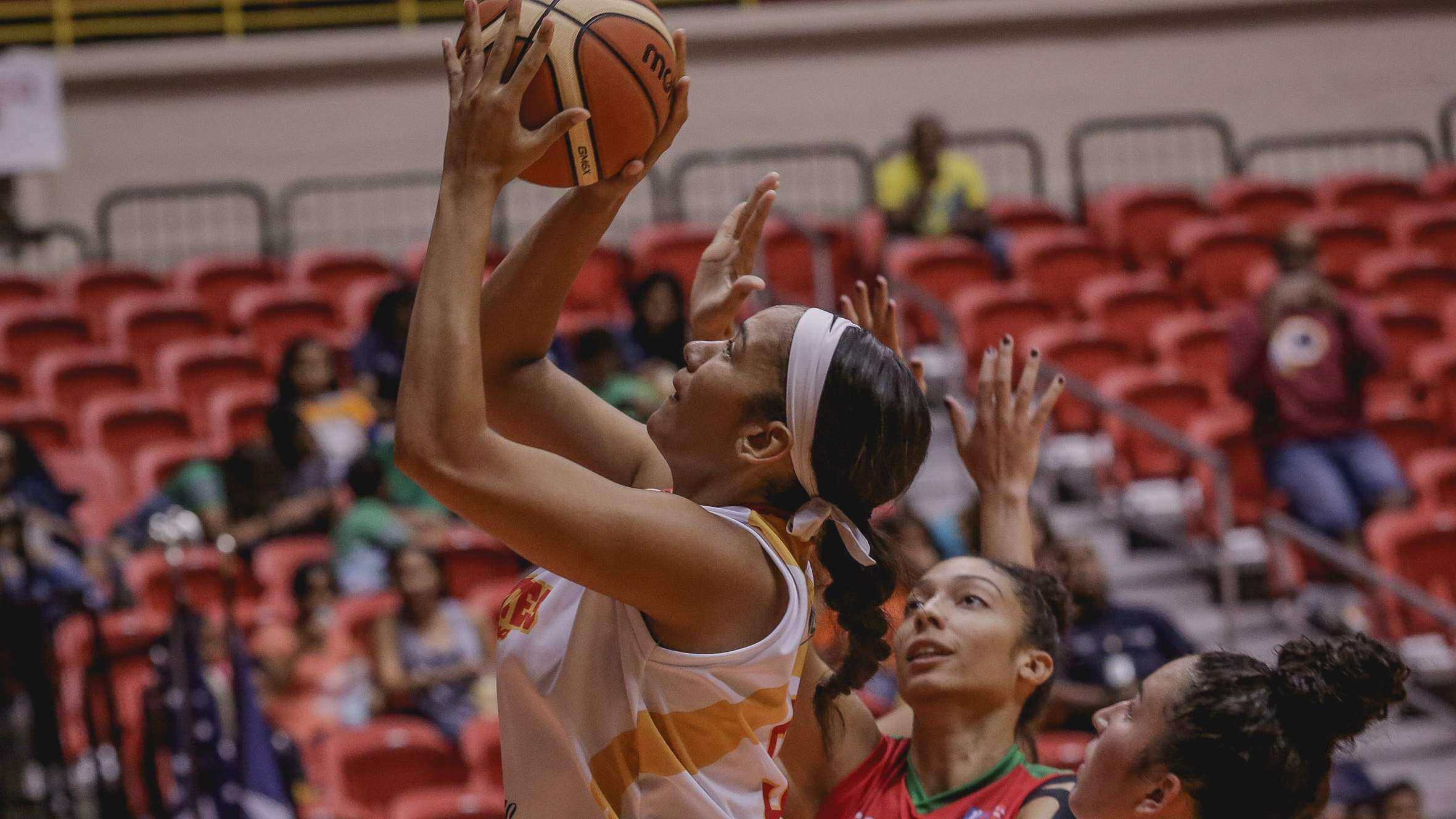 Bays fue la campeona de anotaciones