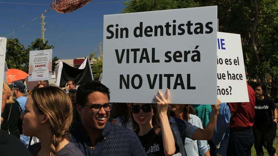 Dentistas que fueron funcionarios critican plan de salud Vital