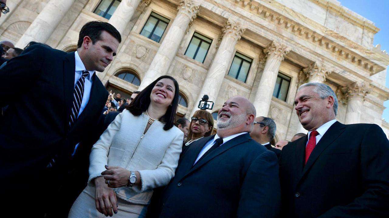 Ferrer Ríos une las 3 ramas de Gobierno en el Capitolio