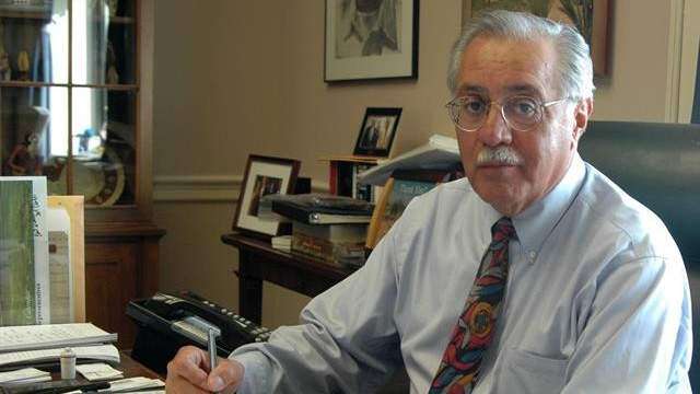 Fallece el primer hispano electo en el Congreso