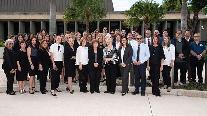 Personal del tribunal federal recibe reconocimiento