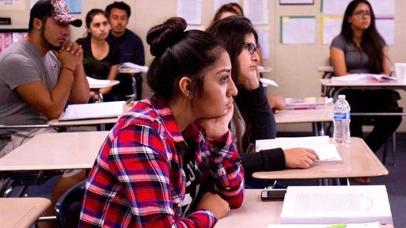 Hispanos son segundo lugar en deserción escolar