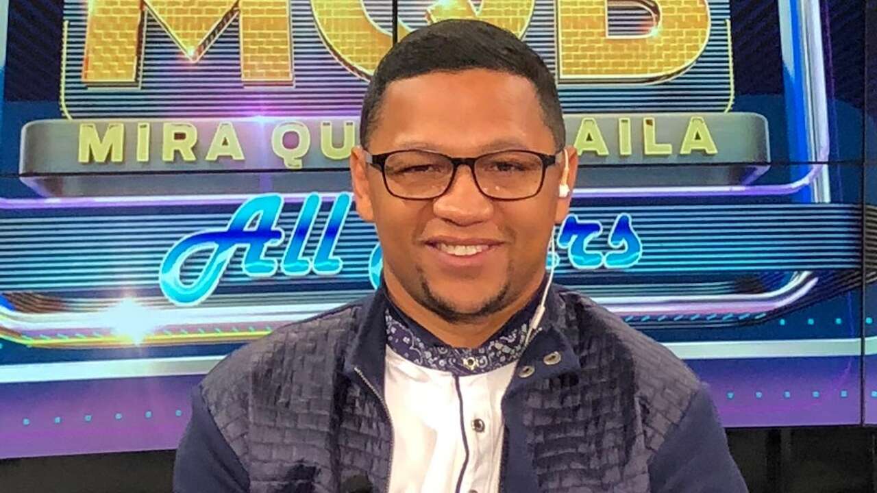 Iván Calderón también baila