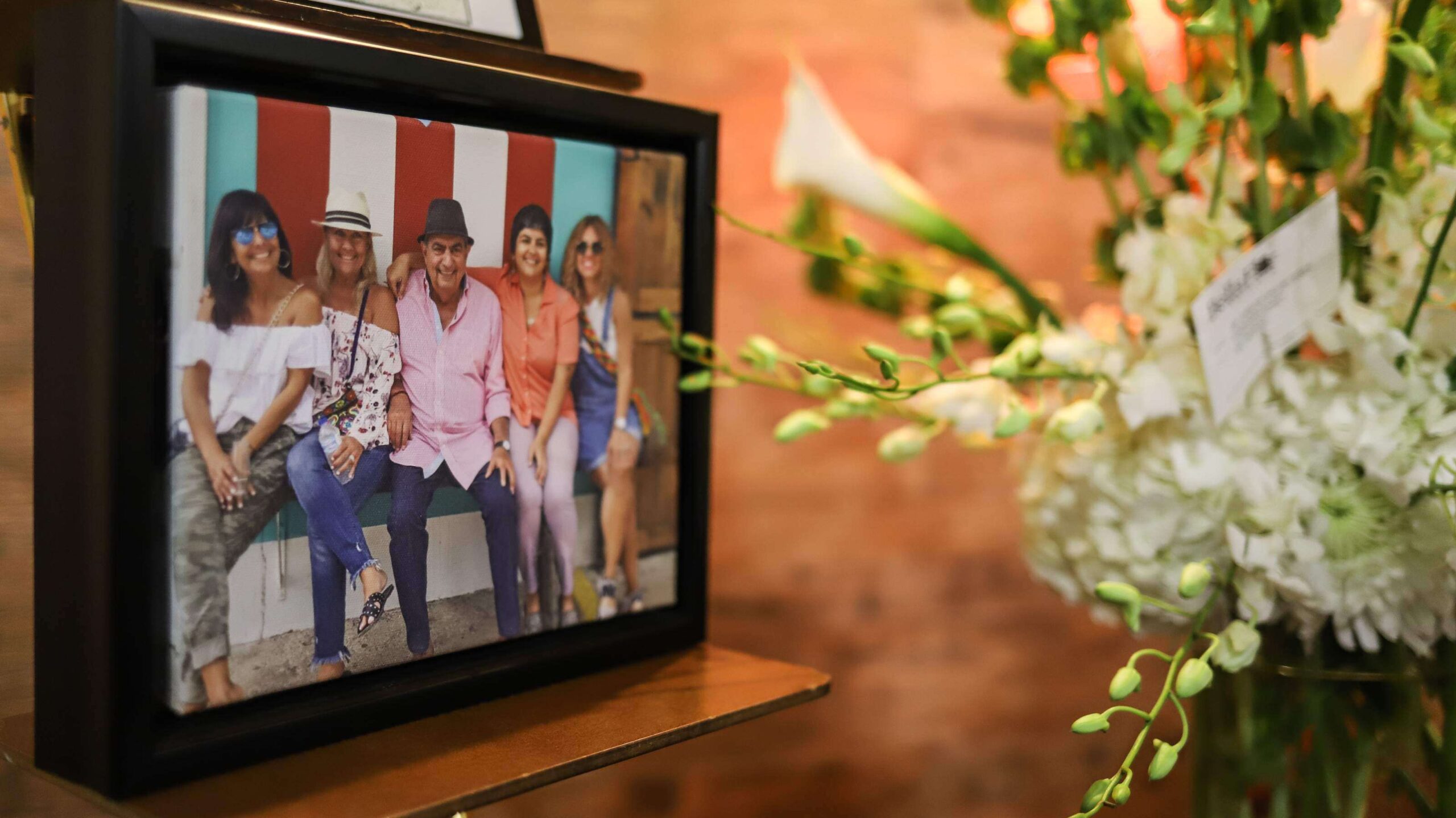 Despiden a Carlos Gallisá Bisbal