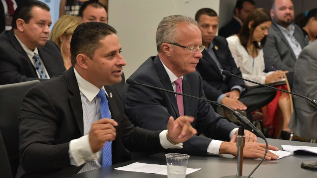 Alcaldes crean Liga de Ciudades de Puerto Rico