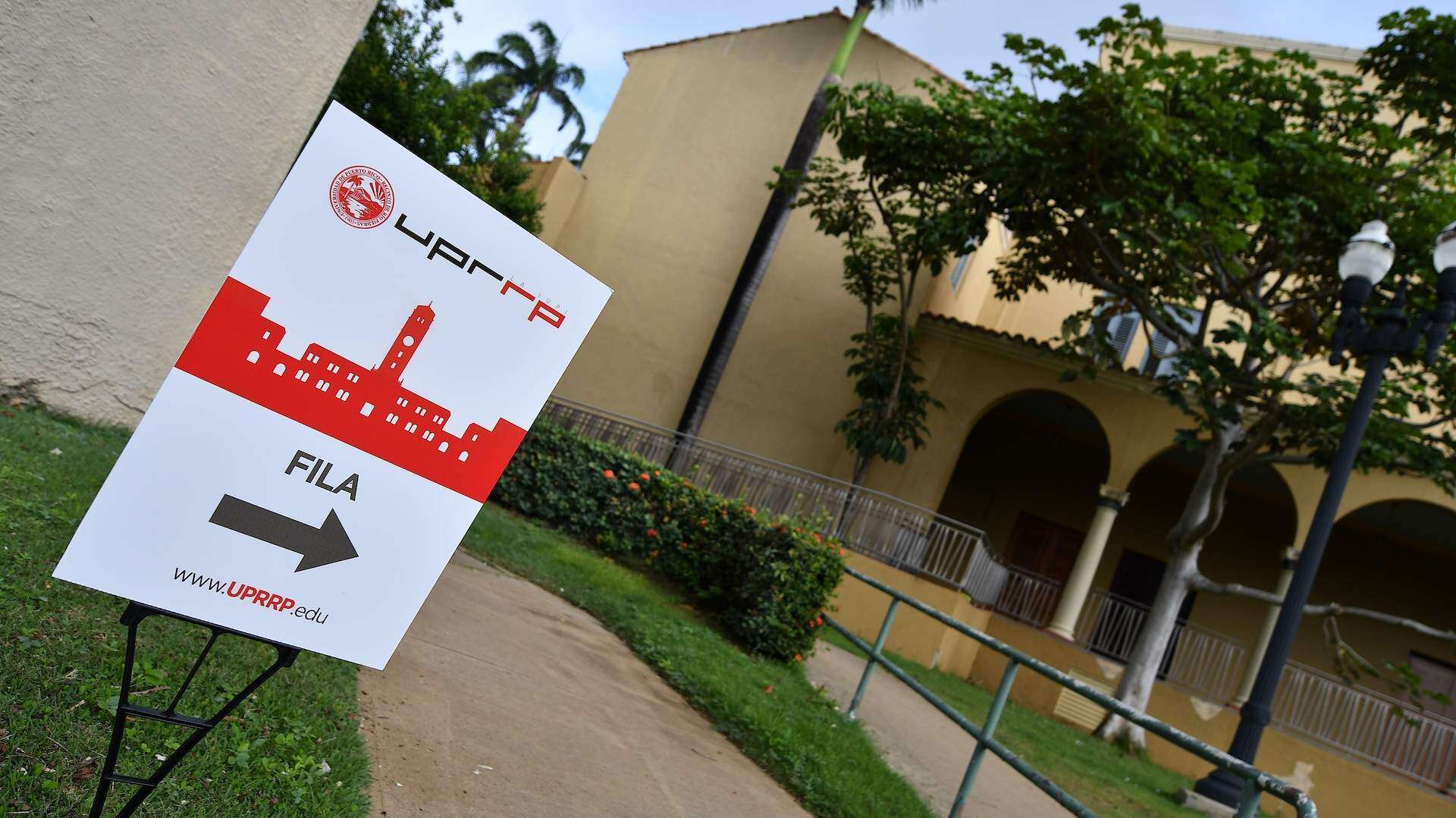 Hamilton sigue en pie, pero no en la UPR