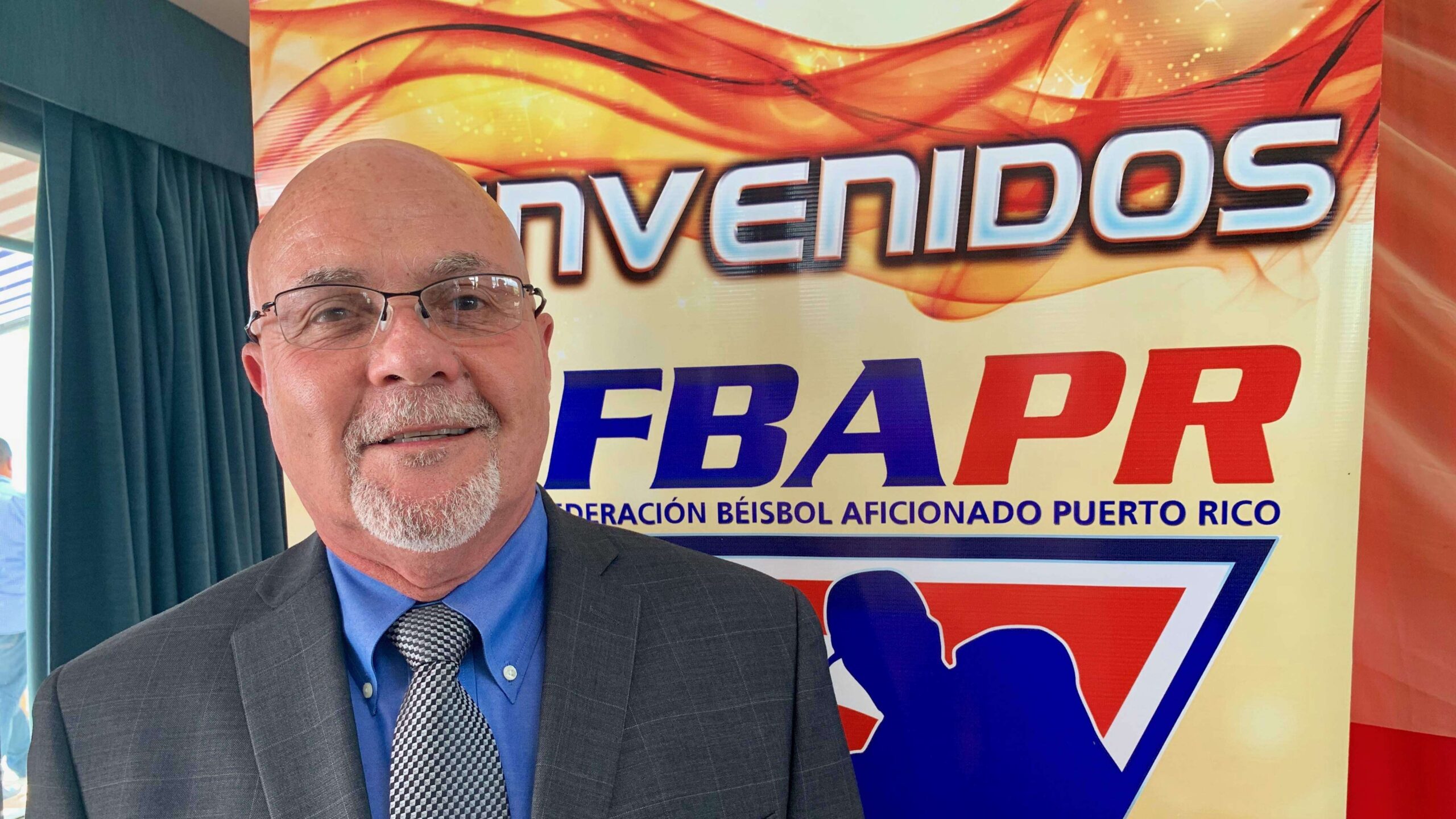 Revalida José Quiles como presidente de Federación de Béisbol