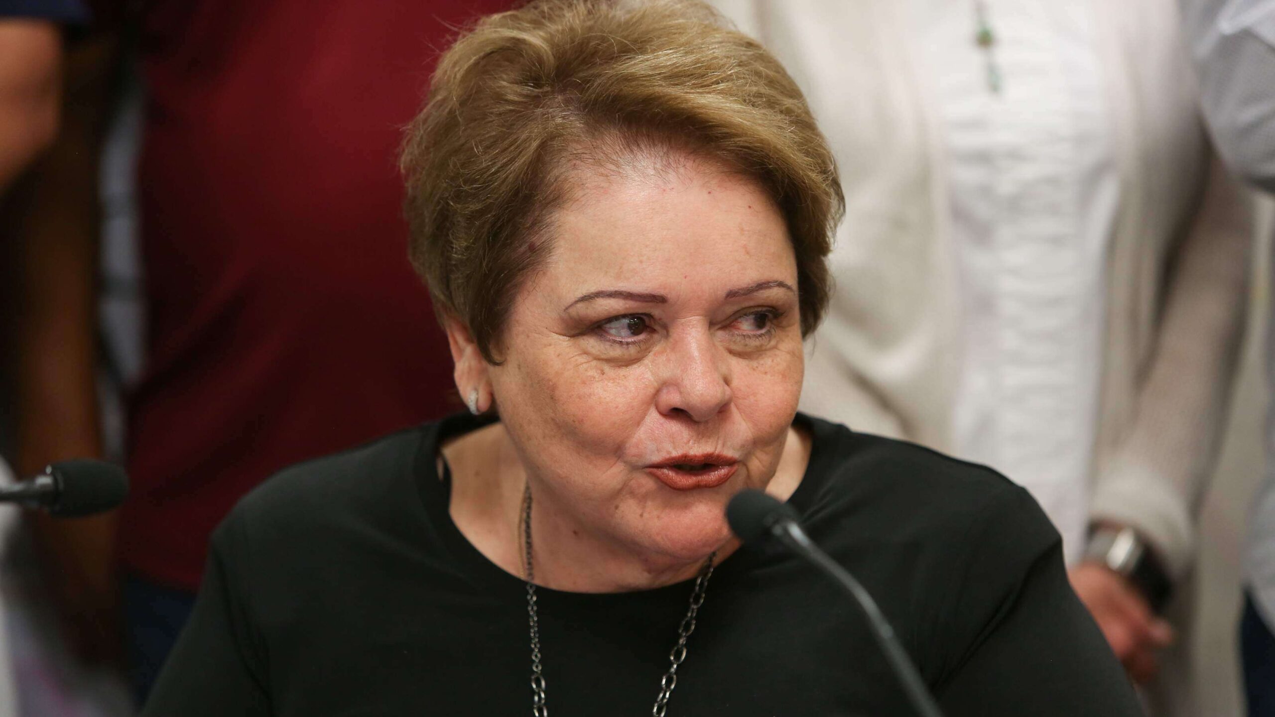 De salida Aida Díaz de la presidencia de AMPR