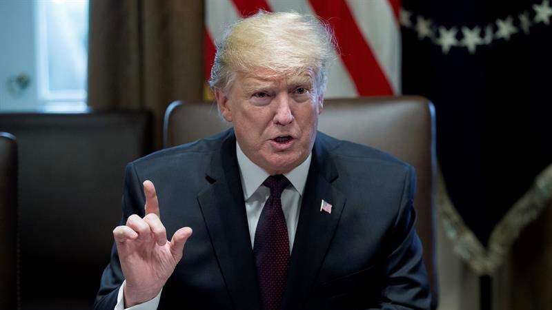 Se molesta Trump tras Pelosi cancelarle su discurso