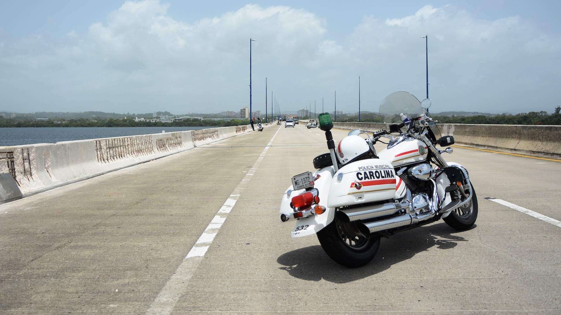 Motociclista pierde la vida tras accidente en Levittown