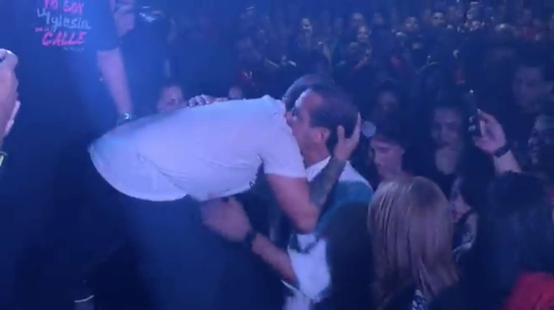 El momento que Georgie Navarro se entregó al señor