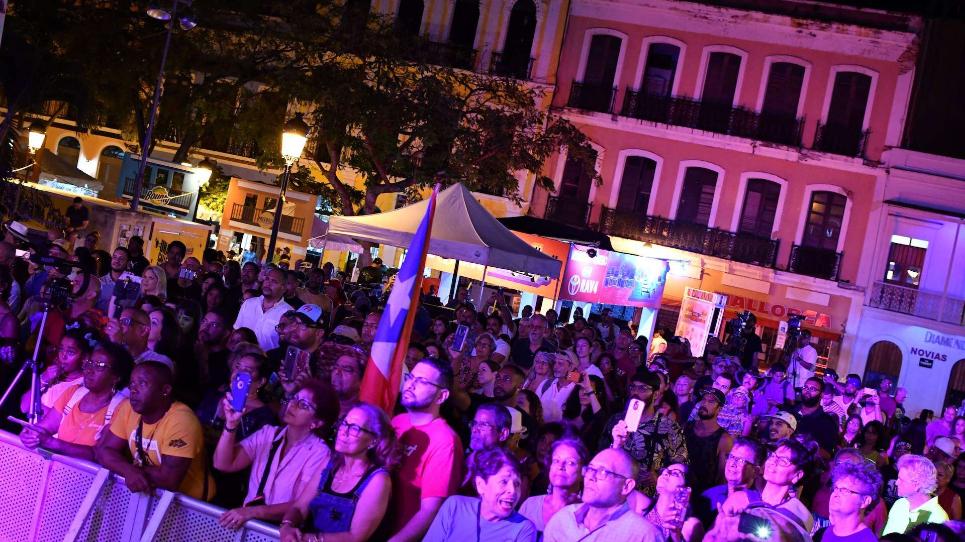 Inician las SanSe con bomba y pedido de orden