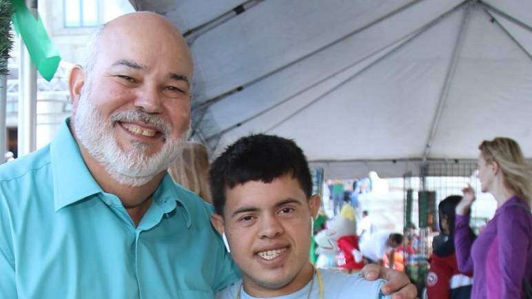 Resaltan labor de joven que desafió su condición de salud