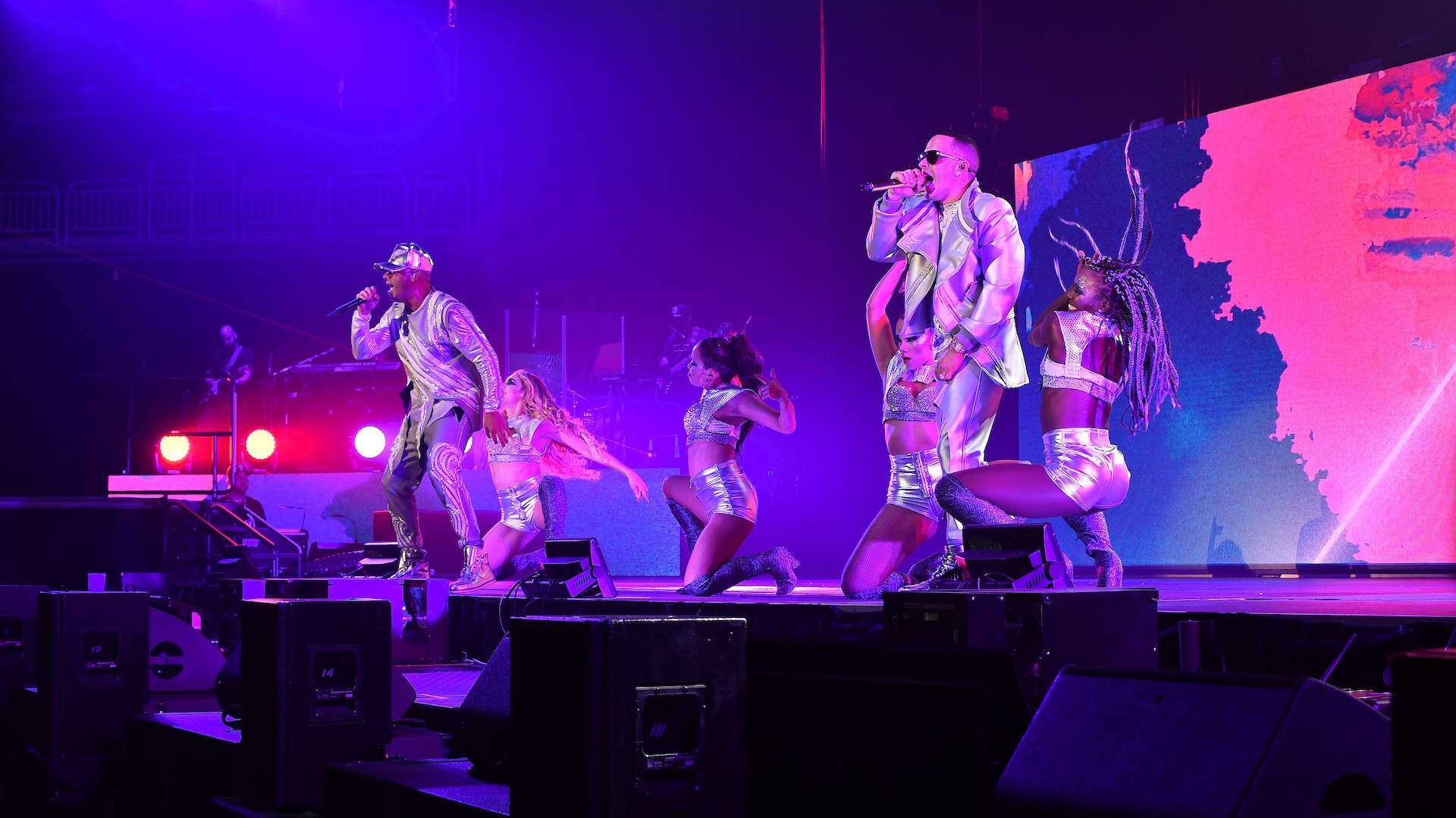 El Choliseo lleva a la cima de los millones a Wisin y Yandel