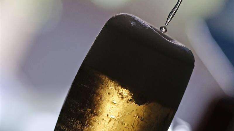 Cervecería artesanal demanda por cierre federal
