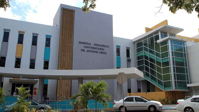 Cuarto de dinamita deja herido en el ojo a un adolescente