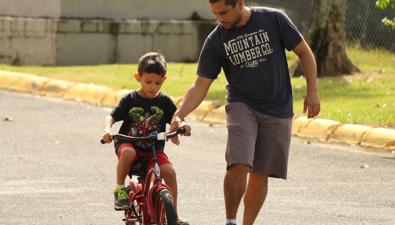 400 niños y jóvenes pedalean con la ayuda de JJ Barea Foundation