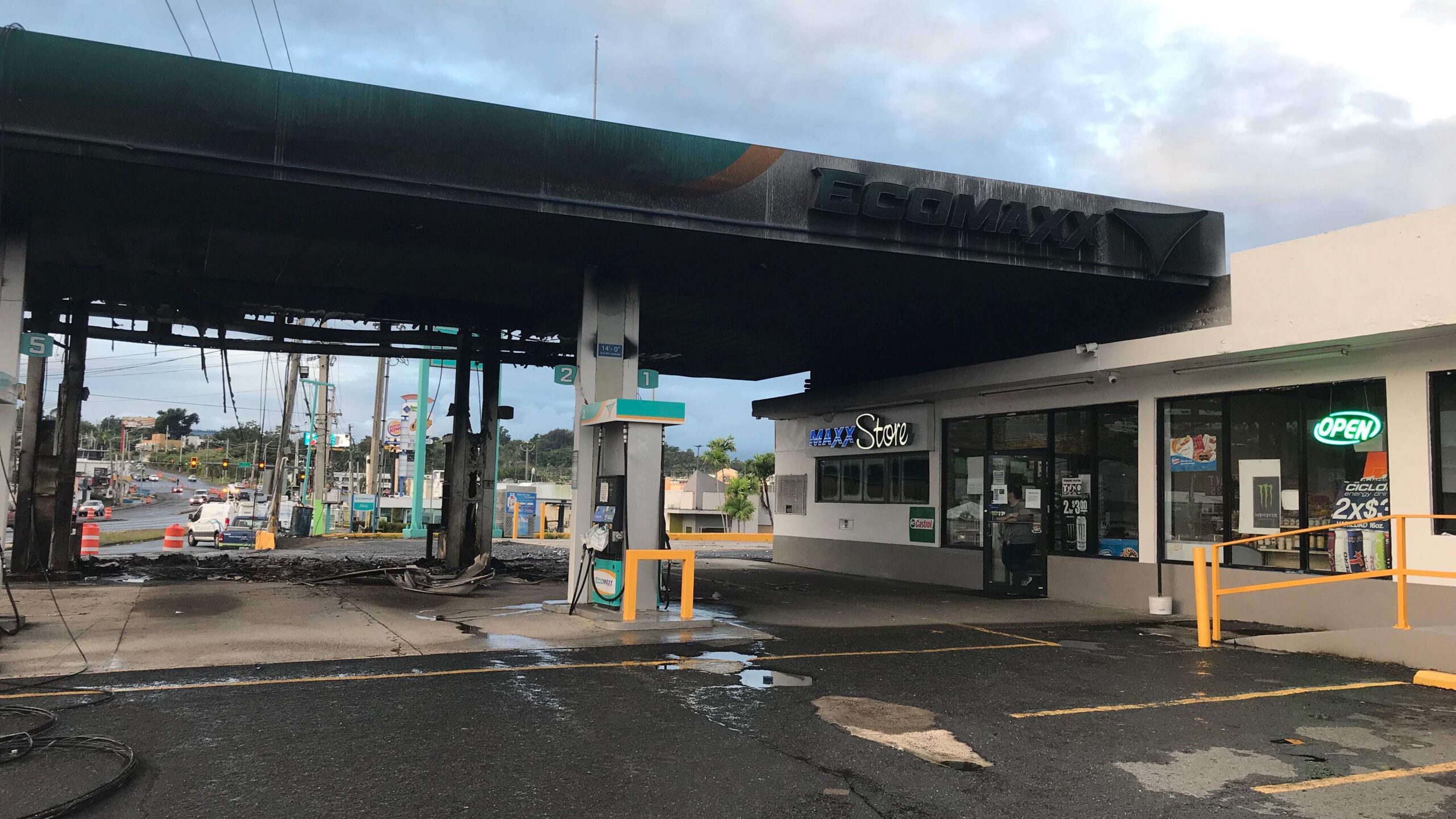 Bomberos establecen otro causante del fuego en gasolinera