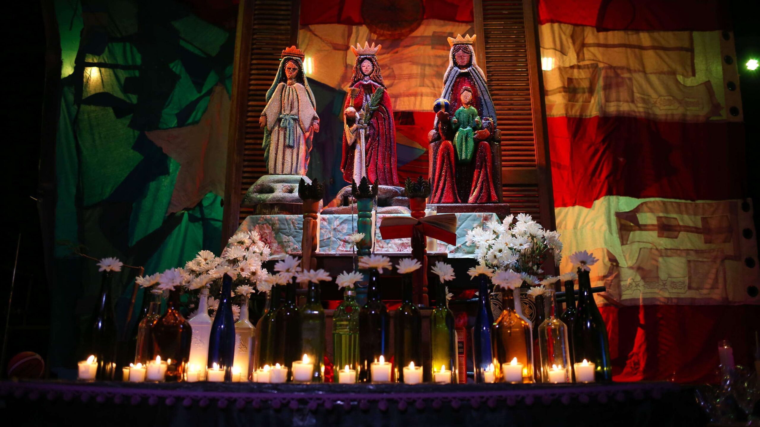 Promesa de Reyes rinde tributo a las víctimas de violencia de género