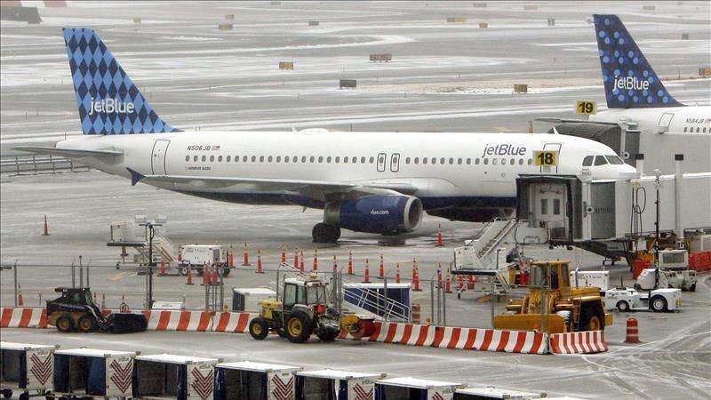 Nace bebé en pleno vuelo entre San Juan y Florida
