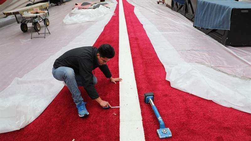 Un año de tropiezos culmina mañana con los Oscar