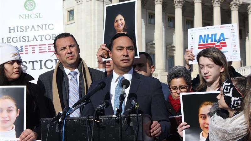 Pelosi busca detener emergencia decretada por Trump