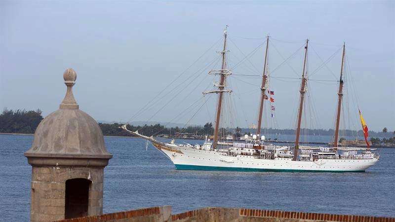 Llega el buque escuela de la armada española a San Juan